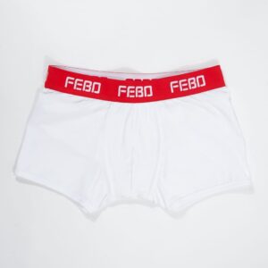 De Feboxershort. De boxer is wit met een rode taille band waar FEBO op staat.